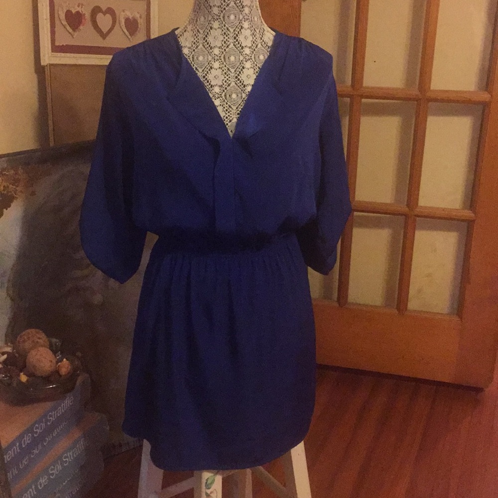 Royal blue Foreign Exchange